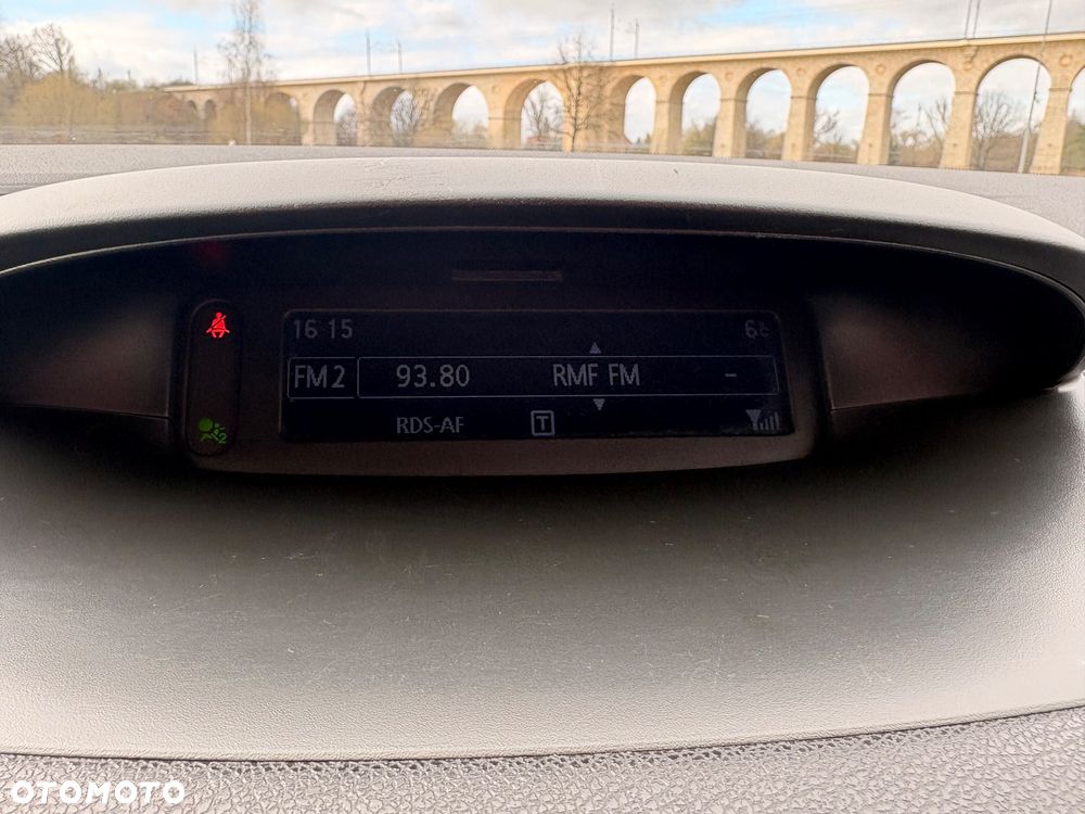 Renault Megane 1.5 dCi Color Edition - 13