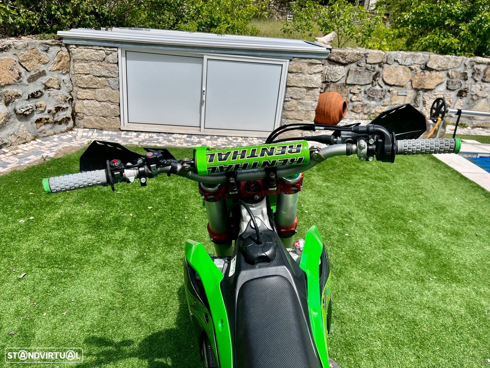 Kawasaki KX 250 F - 17