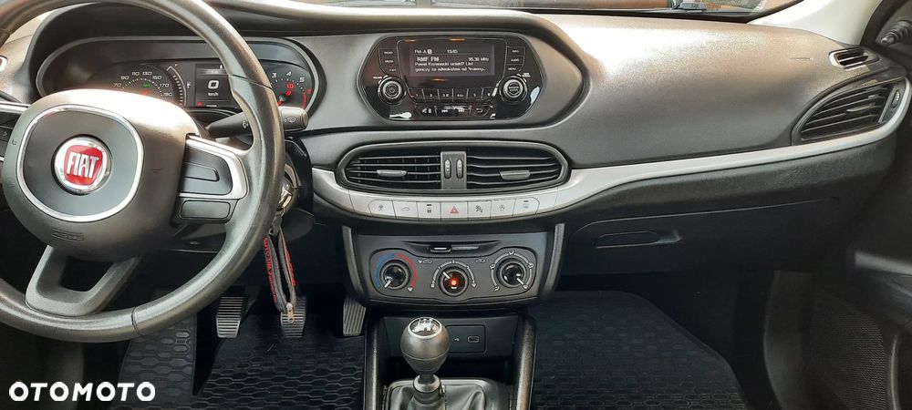 Fiat Tipo 1.4 16V - 12