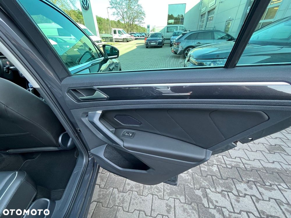 Volkswagen Tiguan - 22