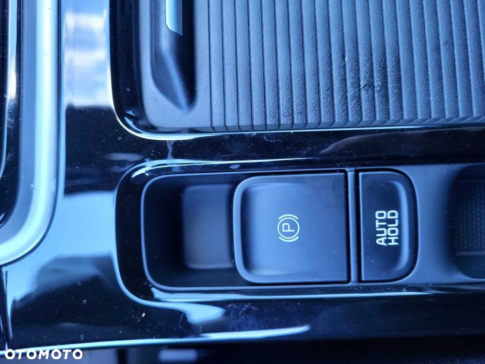 Kia XCeed 1.6 T-GDI Tribute DCT - 28