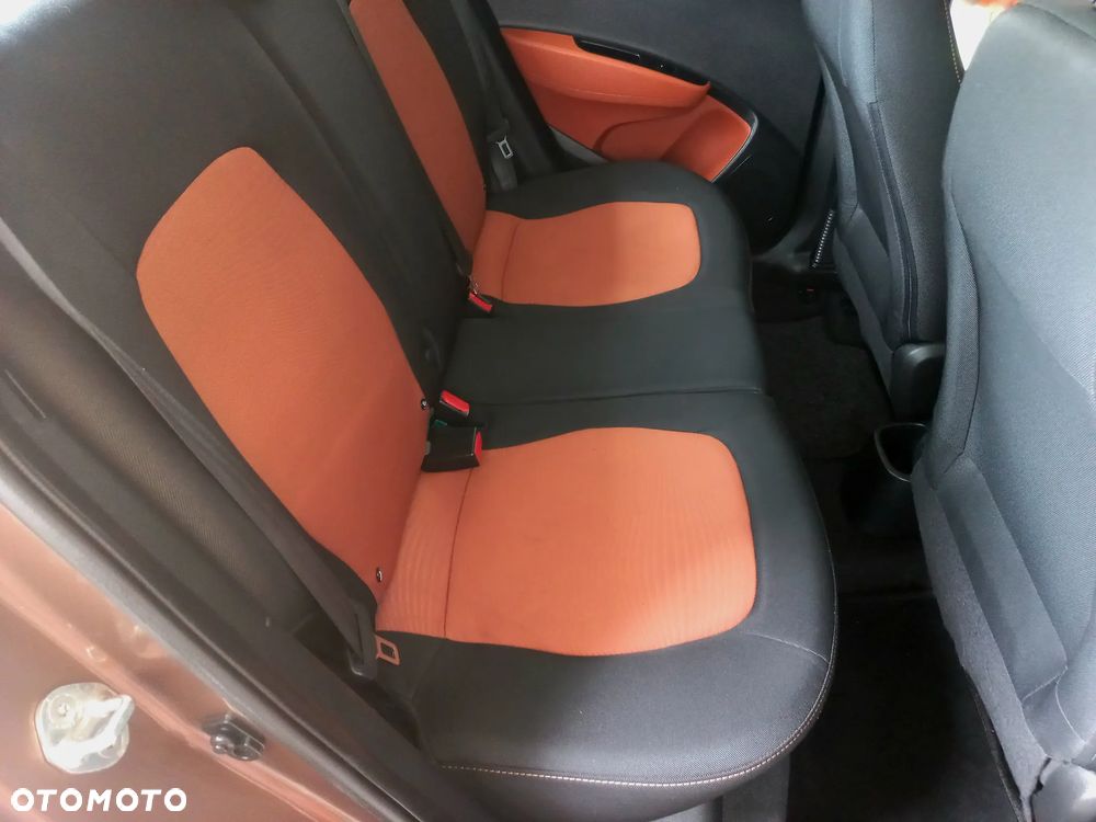 Hyundai i10 1.2 Premium - 16