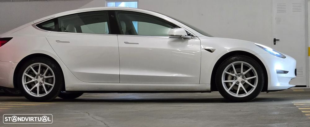 Tesla Model 3 Standard Range Plus RWD - 2