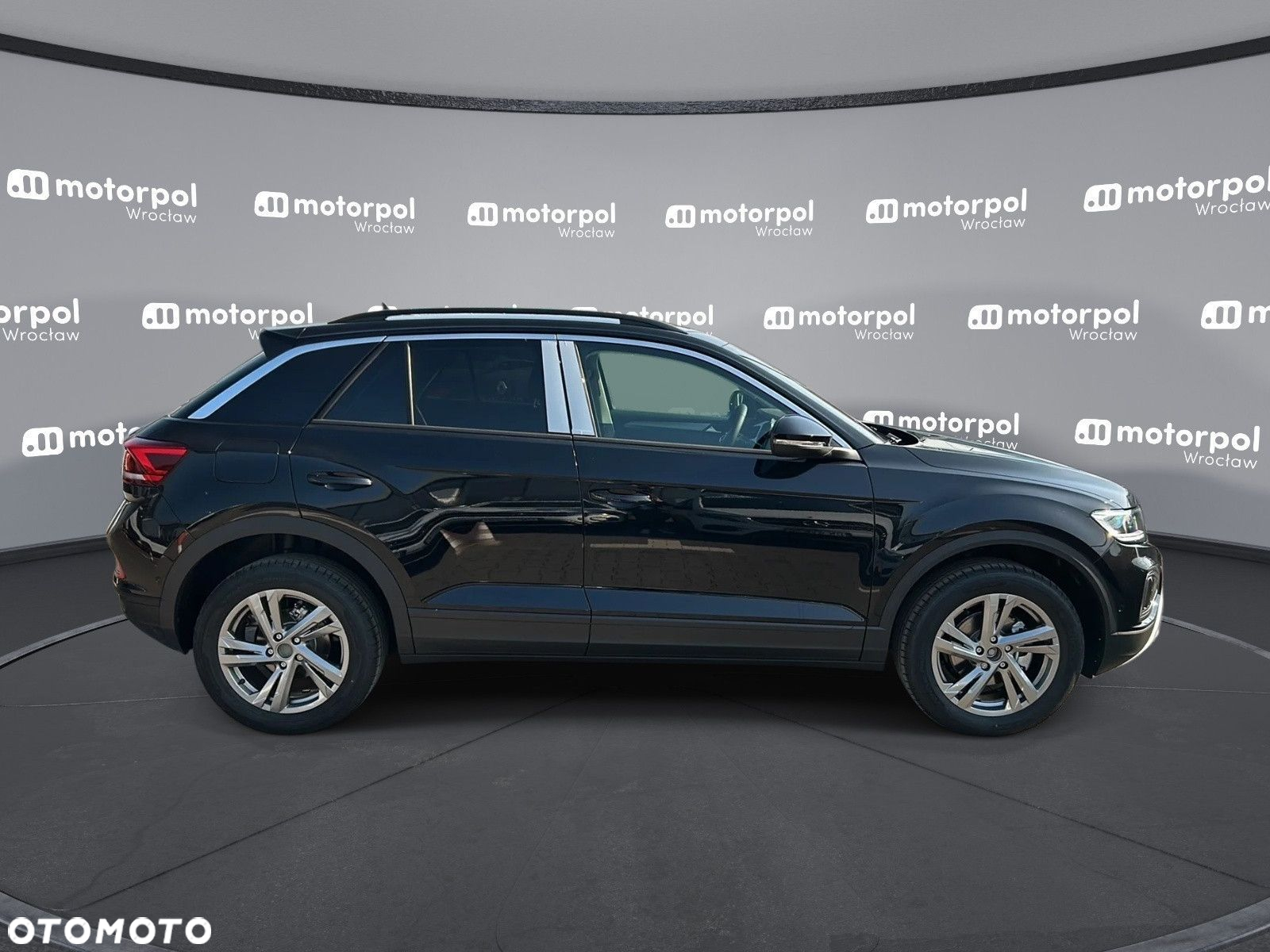 Volkswagen T-Roc - 11