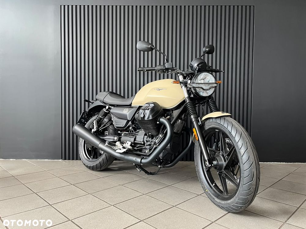 Moto Guzzi V7 - 3