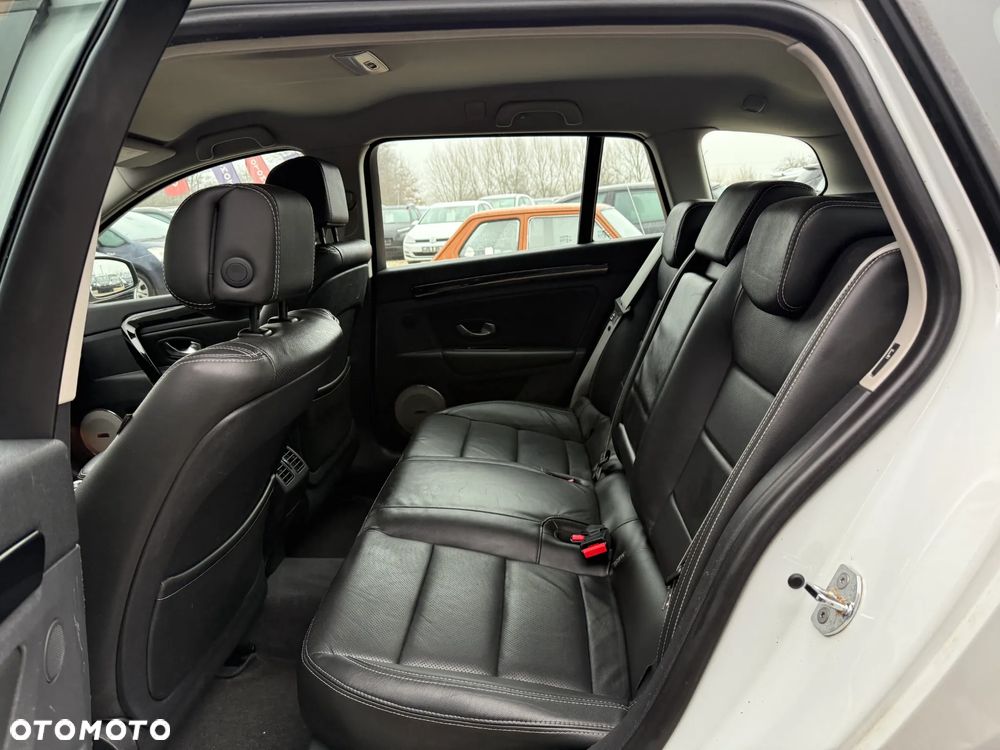 Renault Laguna dCi 110 FAP EDC Bose Edition - 28