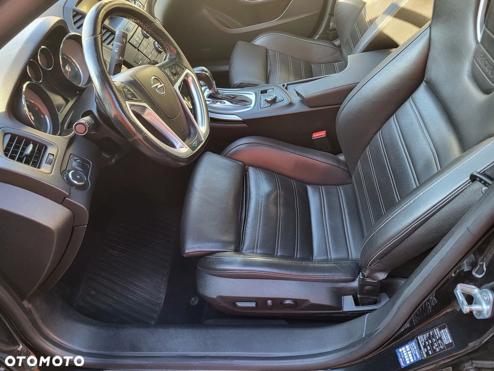 Opel Insignia 2.8 T V6 OPC - 10