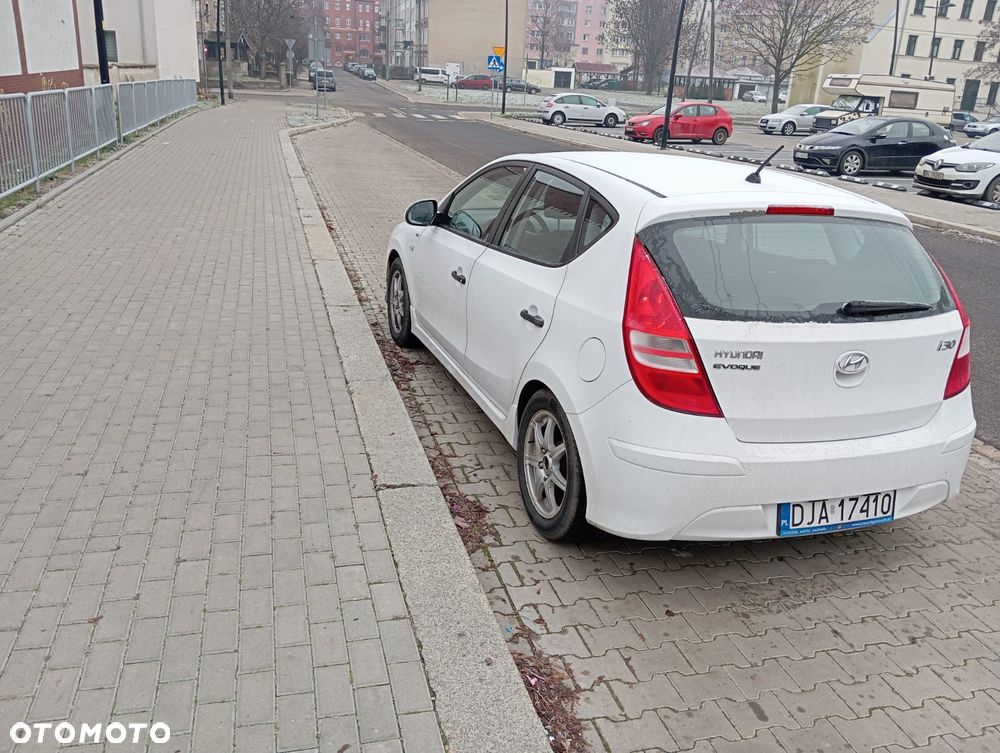 Hyundai i30 1.4 Base - 6