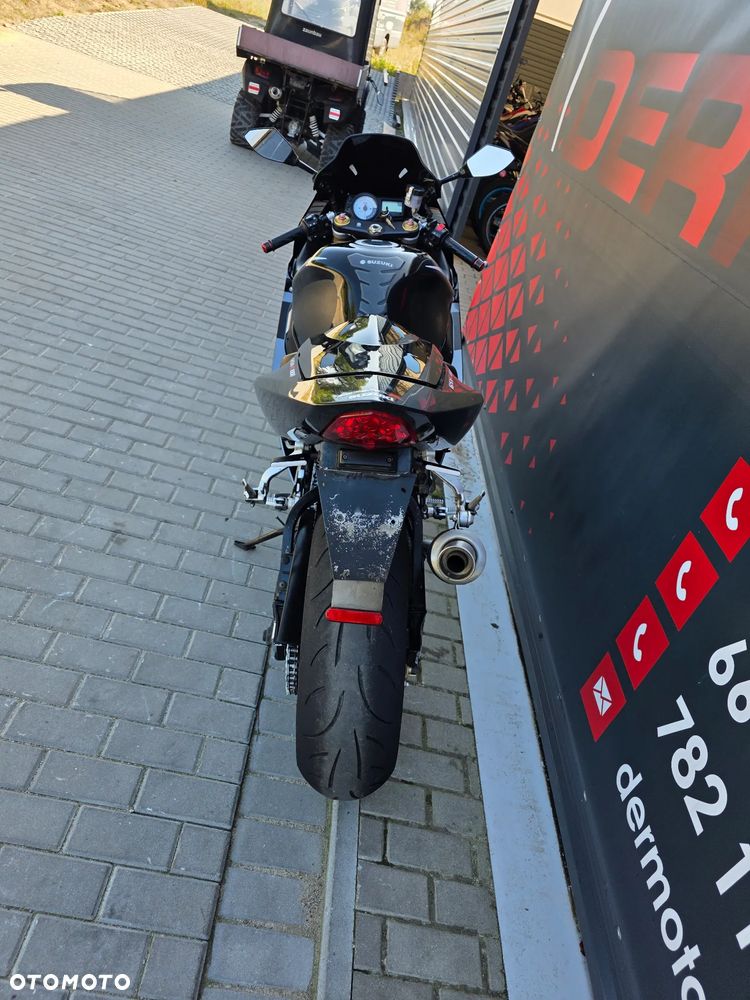 Suzuki GSX-R - 17