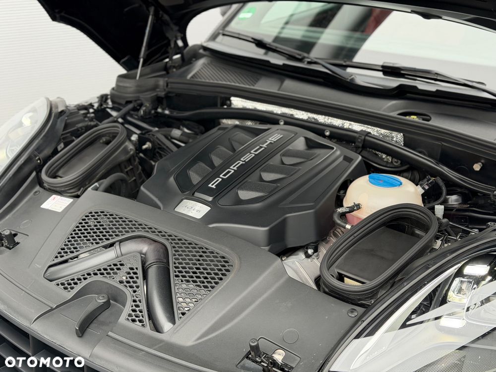 Porsche Macan GTS - 31