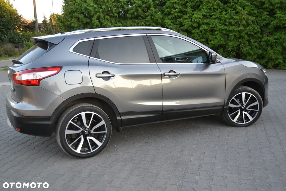 Nissan Qashqai 1.6 DIG-T Tekna - 17