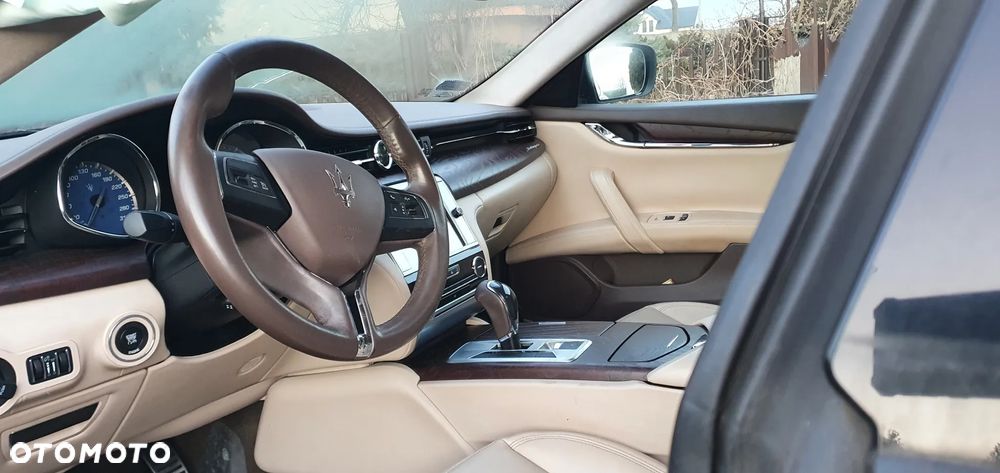 Maserati Quattroporte - 8