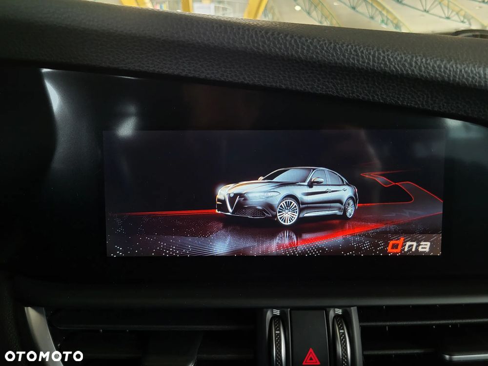 Alfa Romeo Giulia 2.0 Turbo Sprint - 32