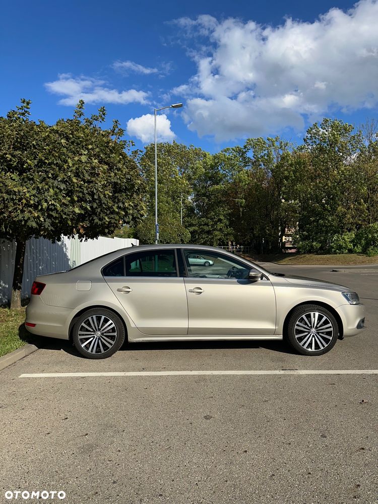 Volkswagen Jetta 1.4 TSI Highline - 8