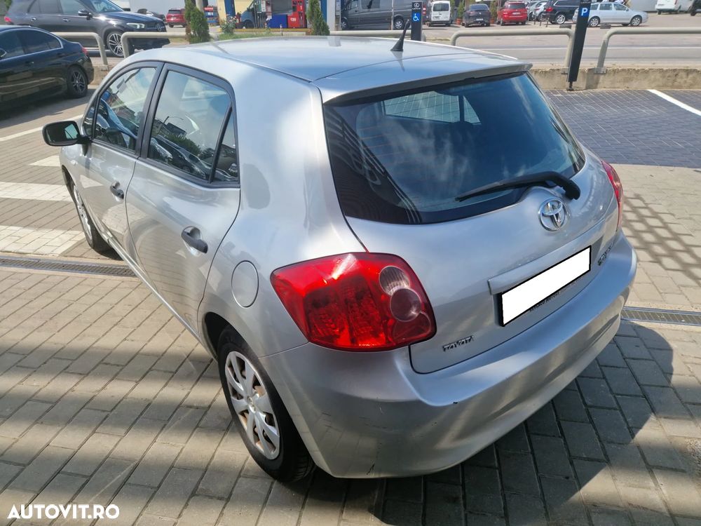 Toyota Auris 1.4 D-4D Luna Plus - 9