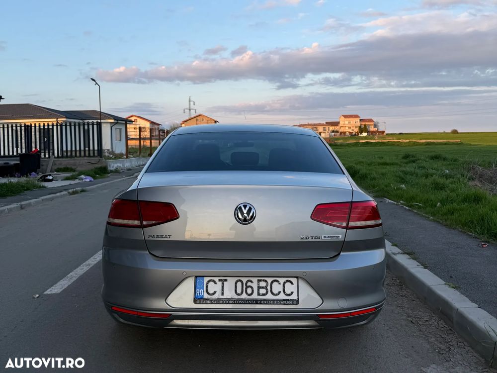Volkswagen Passat 2.0 TDI Trendline - 6