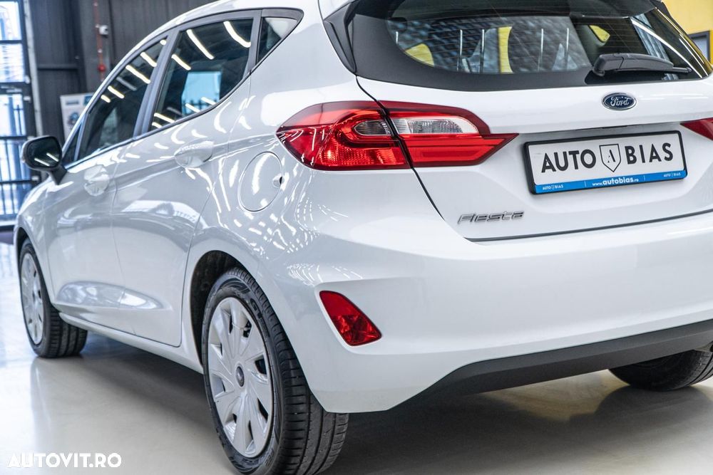 Ford Fiesta 1.1 Trend - 32