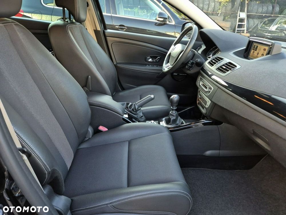 Renault Megane ENERGY TCe 130 BOSE EDITION - 29