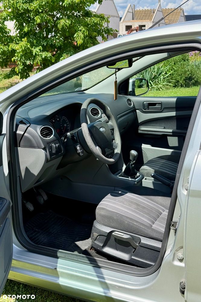 Ford Focus 1.6 TDCi Ambiente - 14