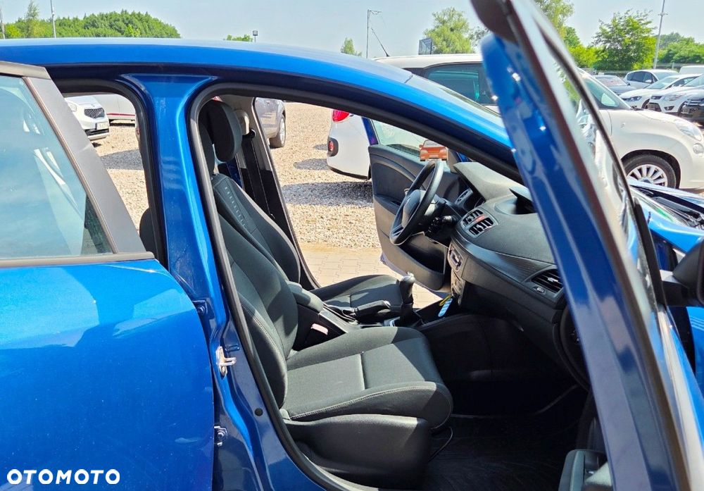 Renault Megane - 25