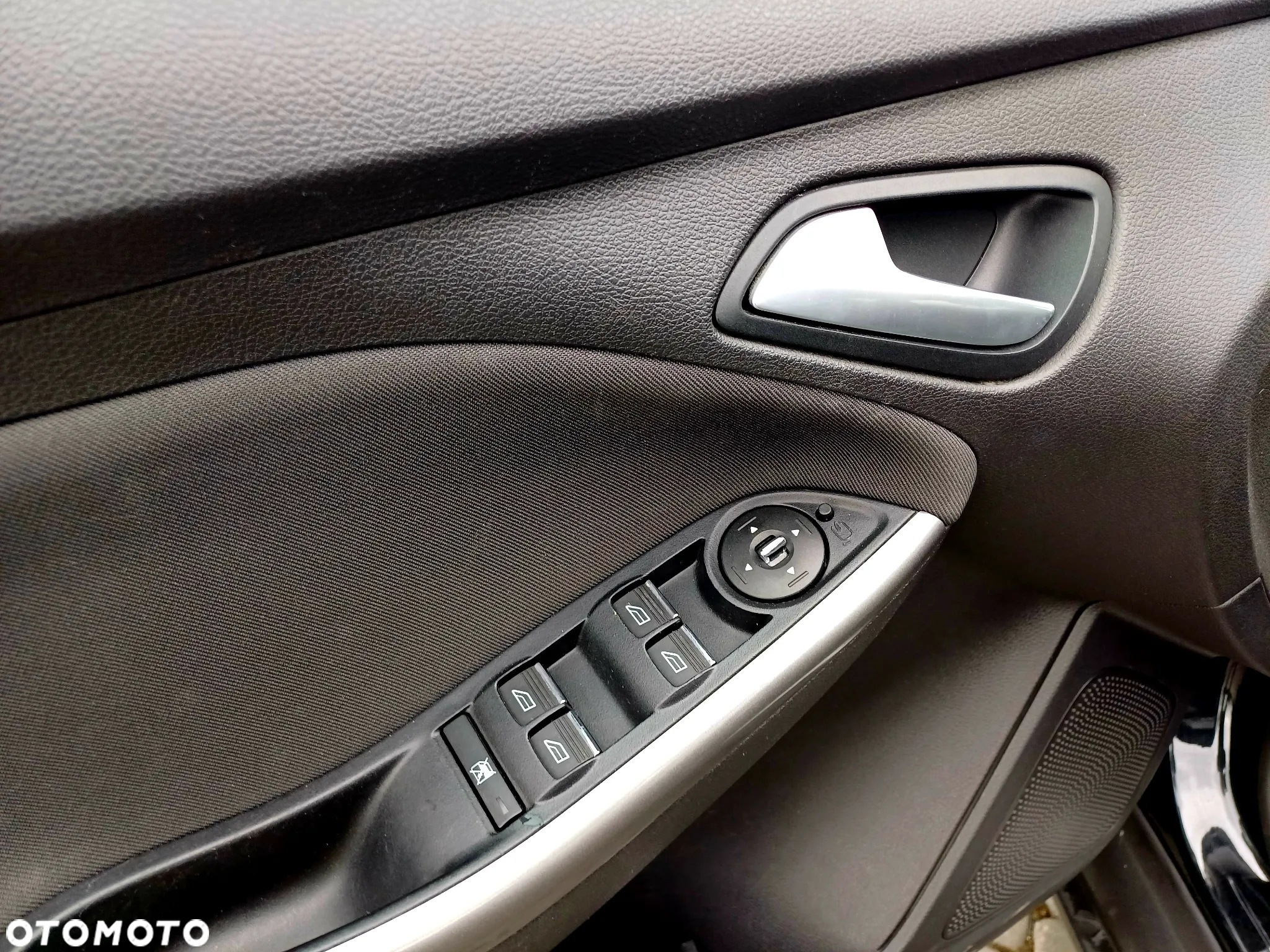 Ford Focus 1.0 EcoBoost Edition - 11