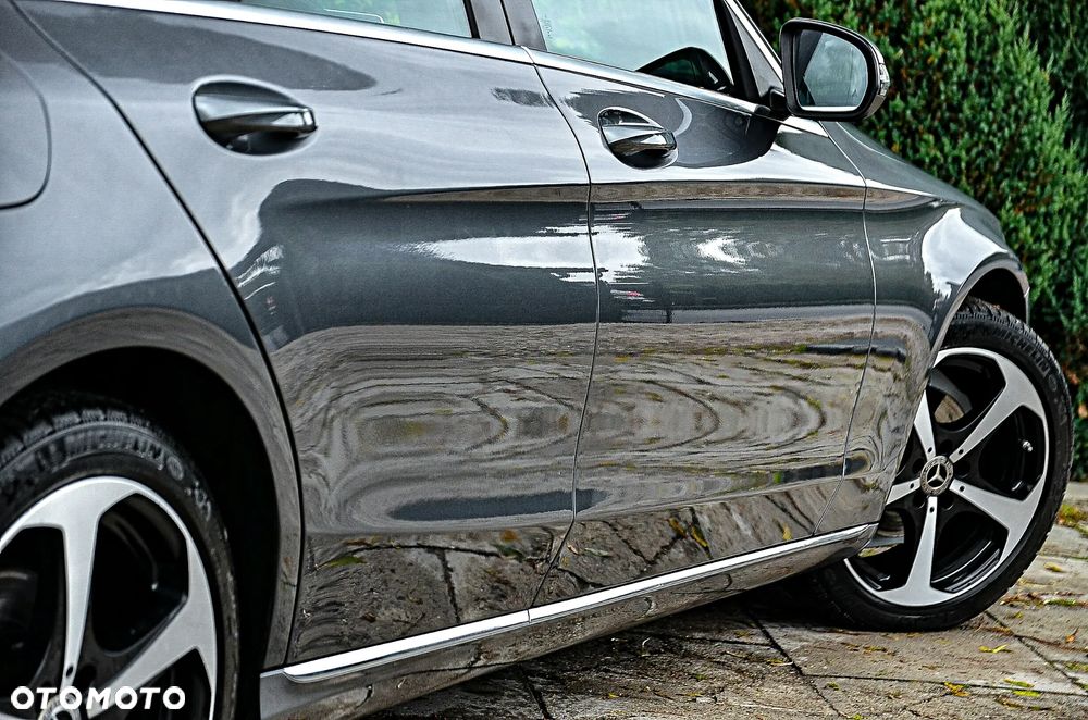 Mercedes-Benz Klasa C 180 T 7G-TRONIC Avantgarde - 17