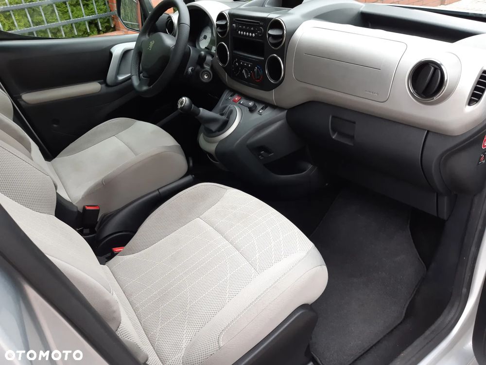 Peugeot Partner - 13