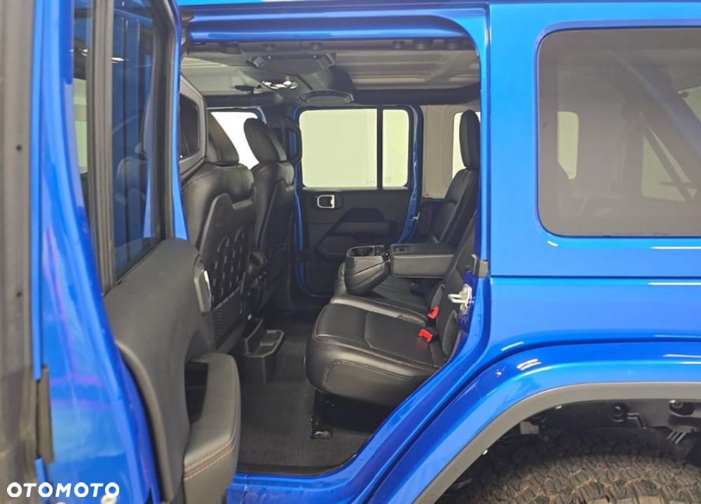 Jeep Wrangler - 14