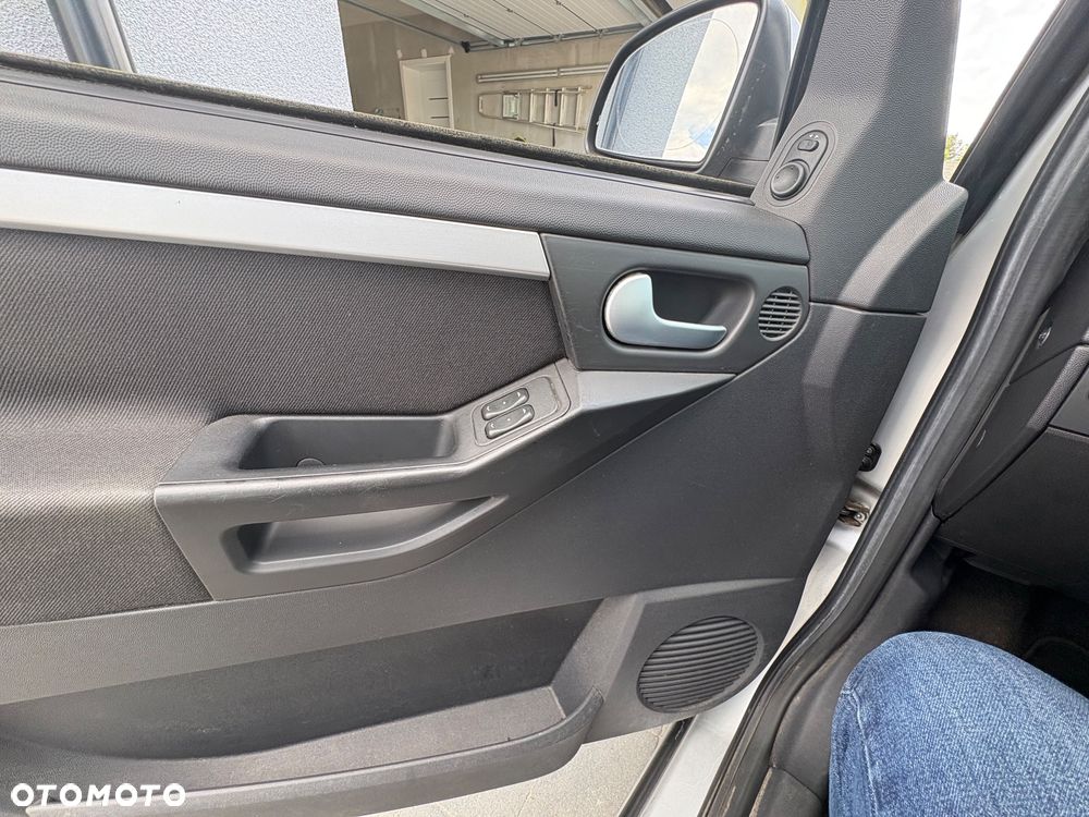 Opel Meriva 1.4 - 10