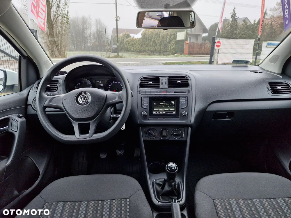 Volkswagen Polo - 8