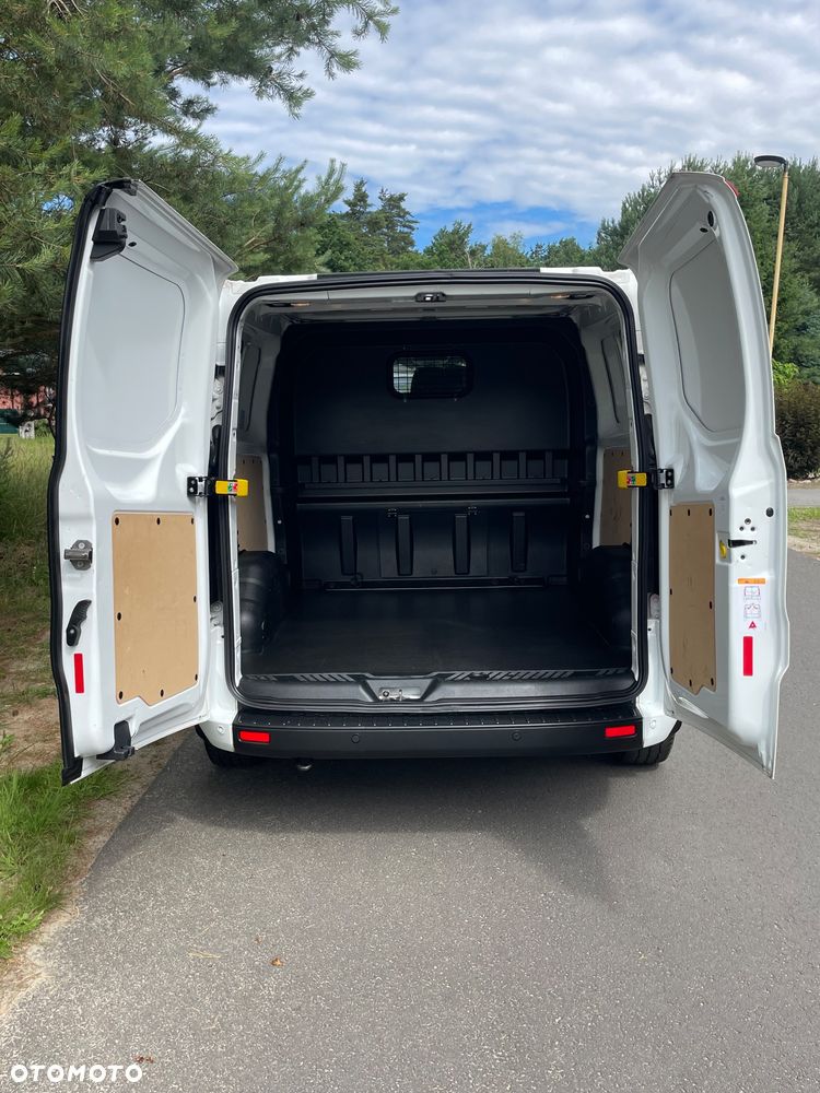 Ford TRANSIT CUSTOM - 8