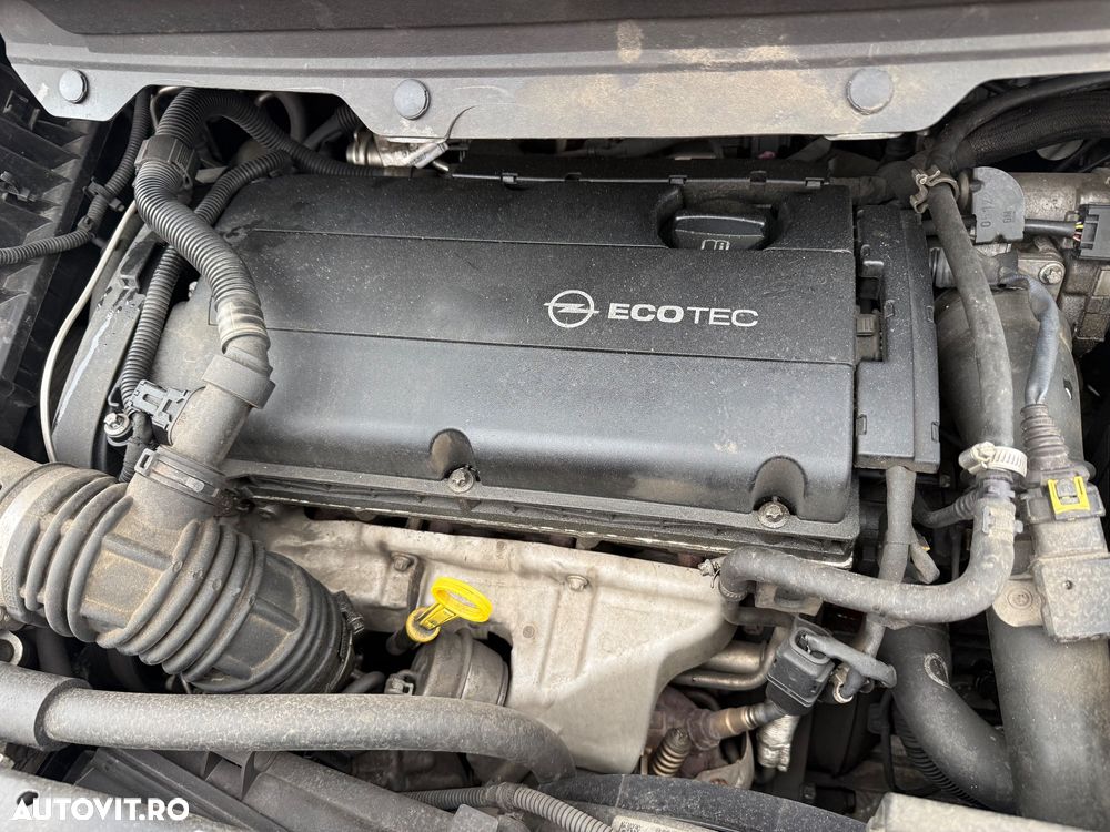 Dezmembrări auto opel Zafira C Tourer 2013 ecoo m turbo benzină 16 gri cu 7 locuri volan pe stanga navigație etc - 9