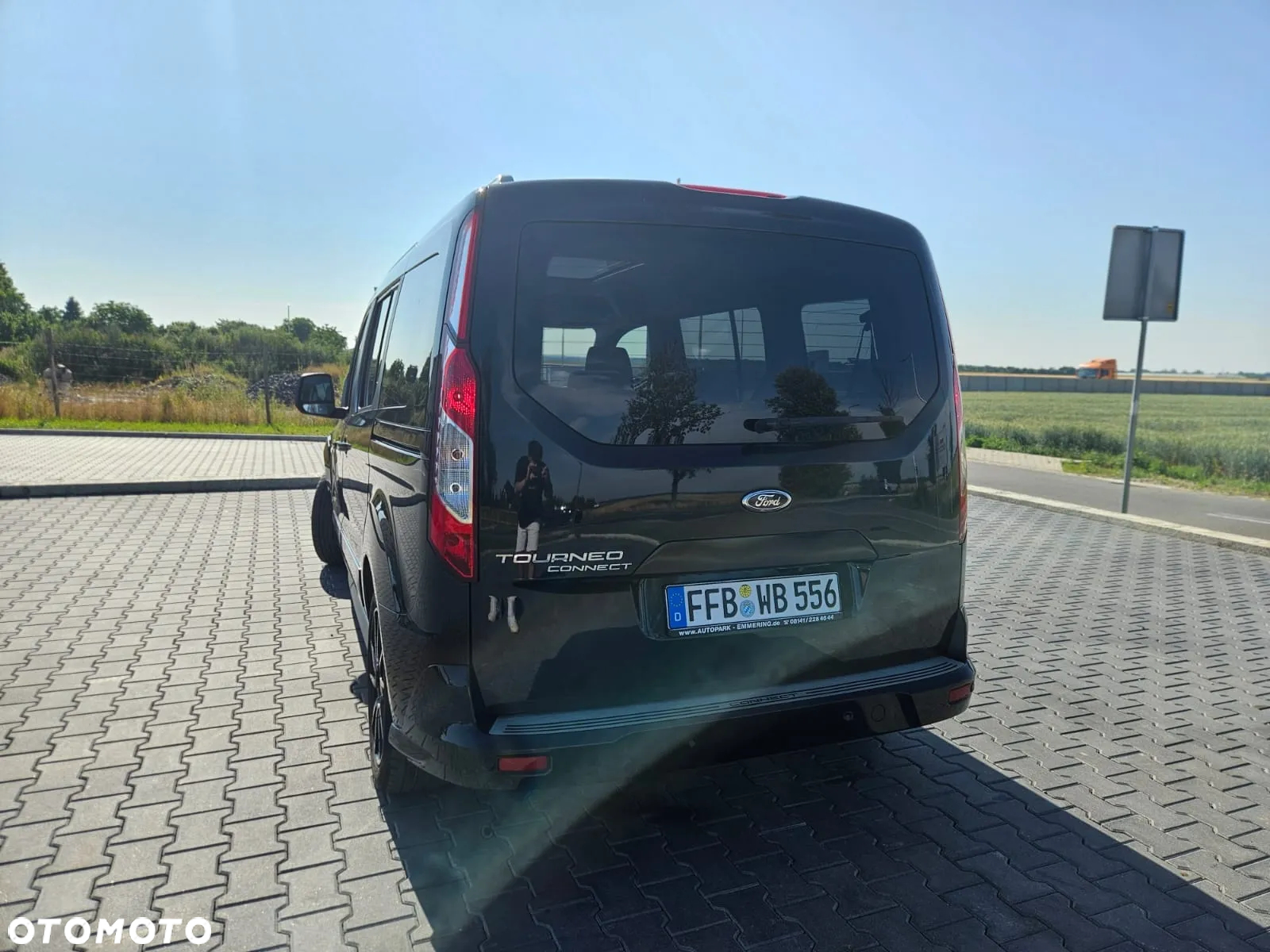 Ford Tourneo Connect Grand - 8