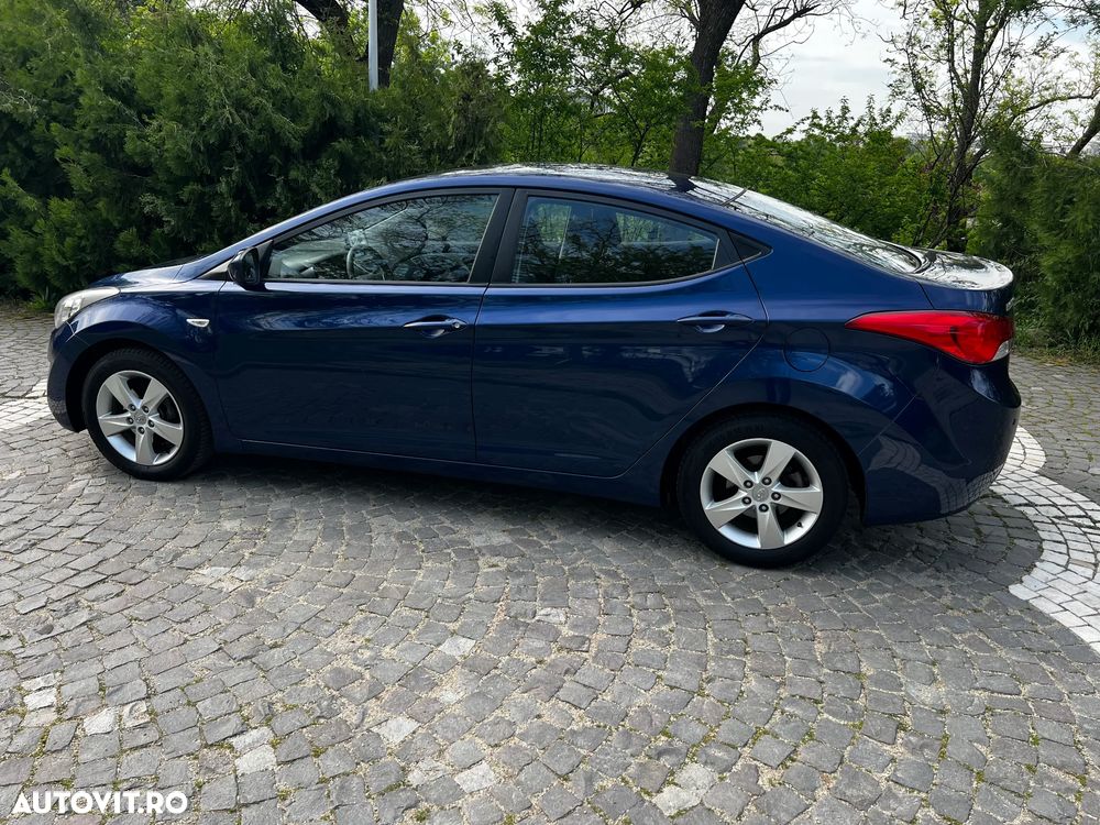 Hyundai Elantra 1.6 MPi Highway - 2