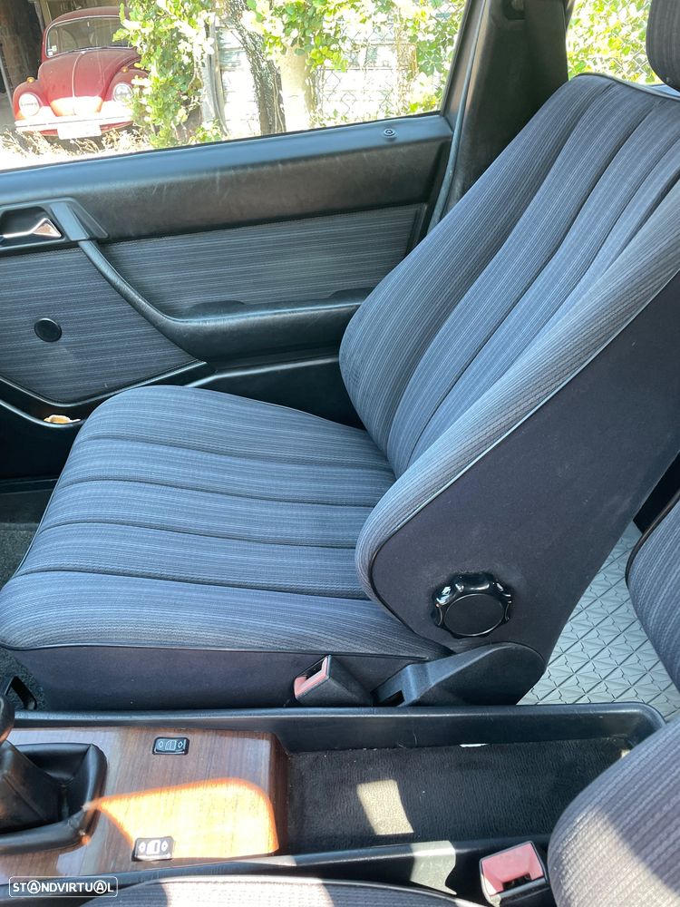 Mercedes-Benz W124 (1984-1997) 300 TD - 7