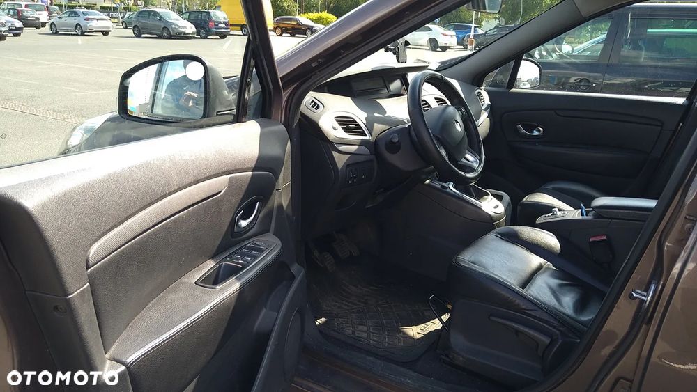 Renault Grand Scenic - 5