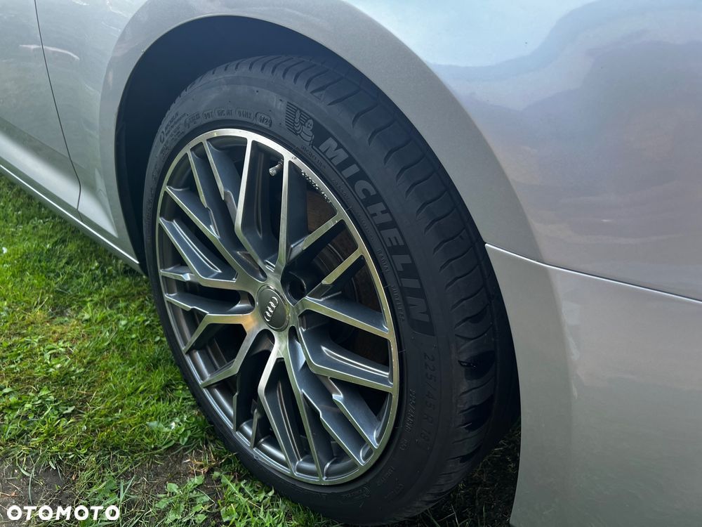 Audi A4 Avant 2.0 TDI - 12