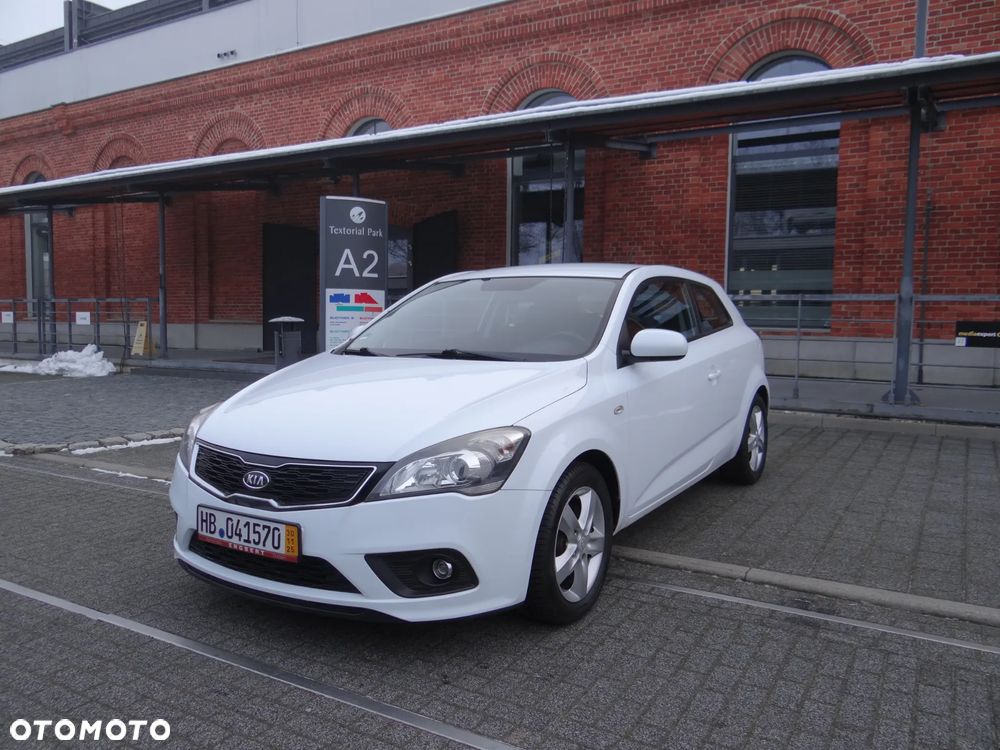 Kia ProCeed 1.4 CVVT Dream-Team Edition - 6