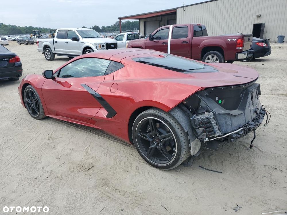 Chevrolet Corvette - 3
