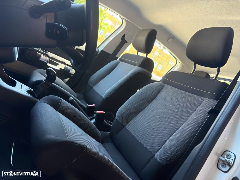 Citroën C3 1.6 BlueHDi Exclusive - 27