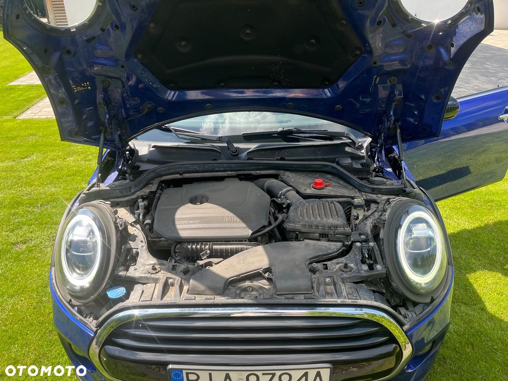 MINI Cooper Standard - 16
