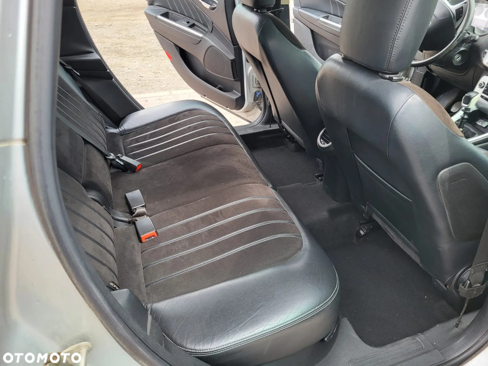 Lancia Delta 1.6 MJ Argento - 23