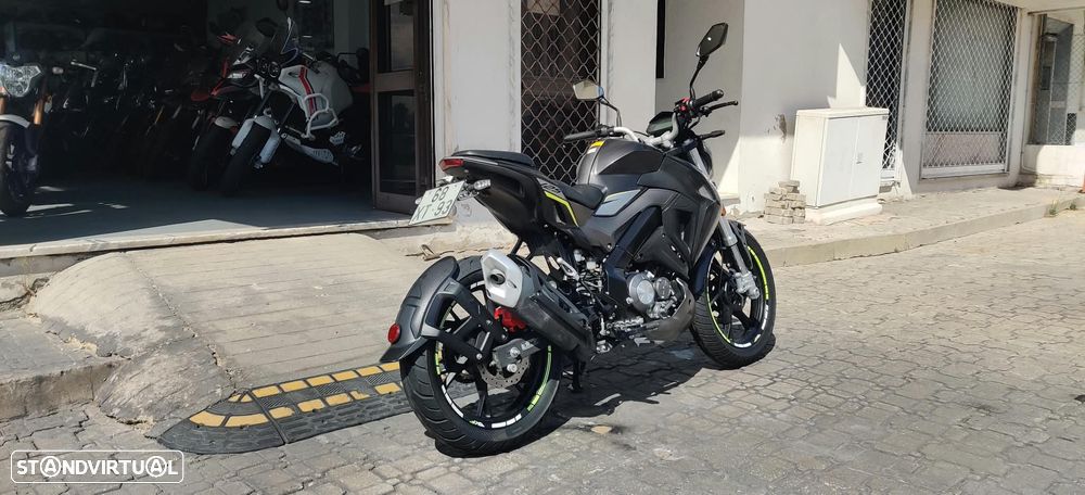 Keeway RKF 125 - 10