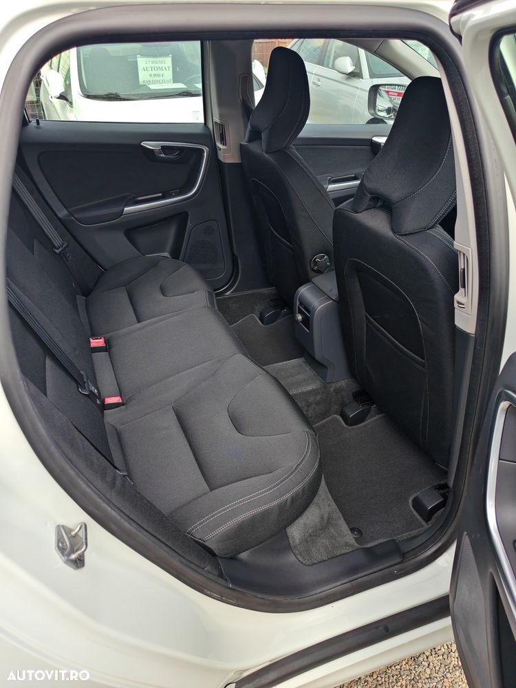 Volvo XC 60 D3 Geartronic Momentum - 11