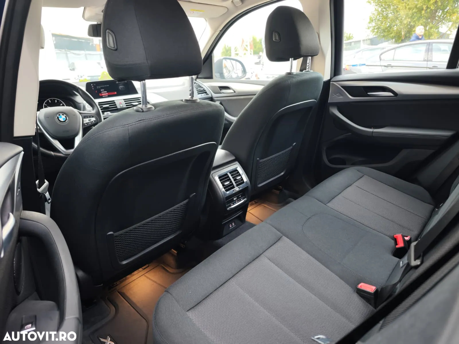 BMW X3 xDrive20d AT Advantage - 24