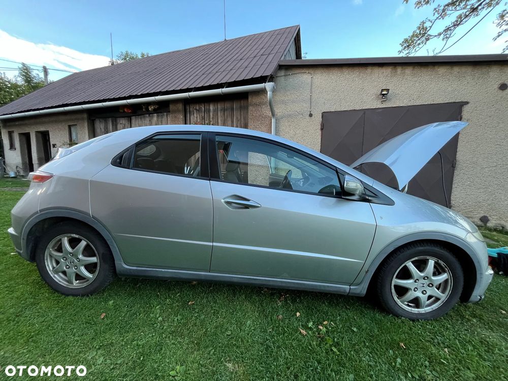 Honda Civic 1.8 Comfort - 1