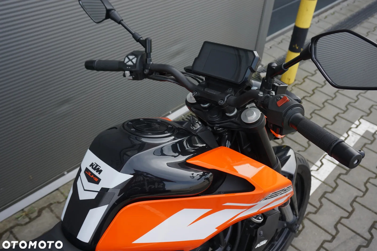 KTM Duke - 21