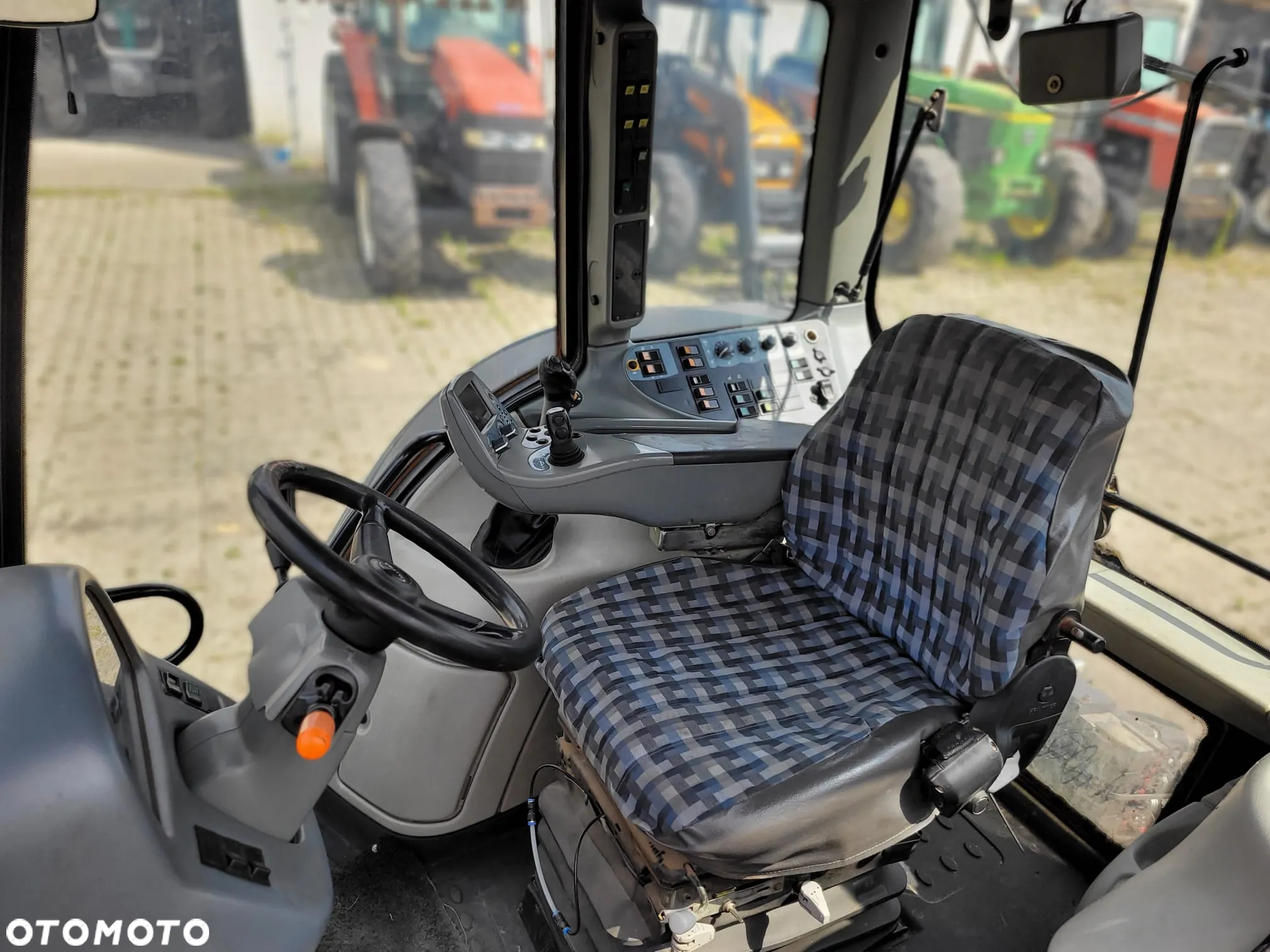 Valtra N121 - 15