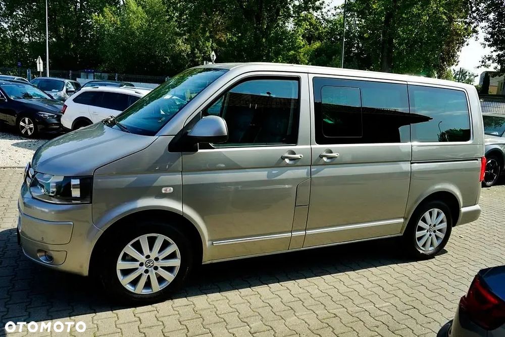 Volkswagen Multivan - 8