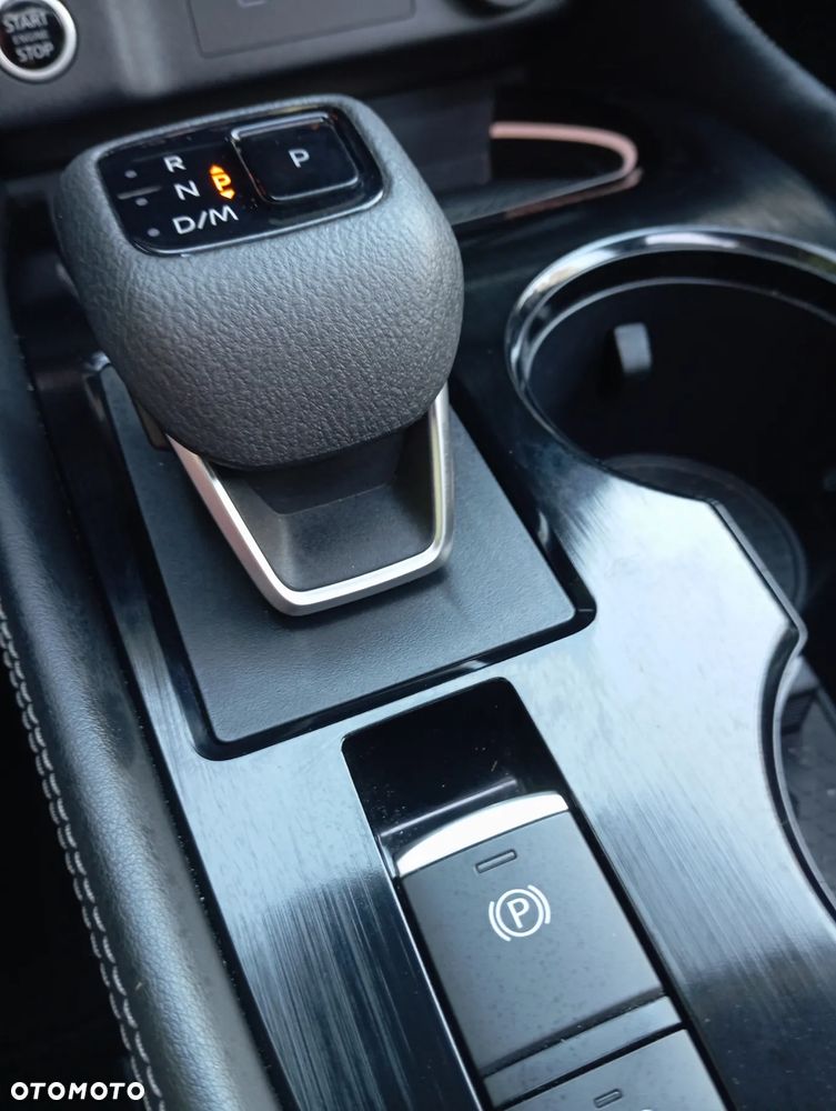 Nissan Rogue - 10